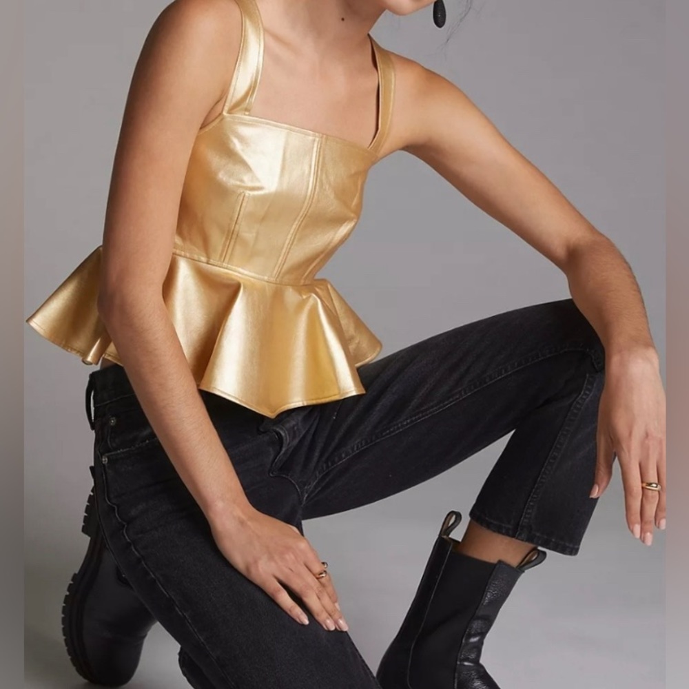 ✨🌔NWT Hunter Bell Ellis faux leather gold metallic ruffle cami top size 6 Small